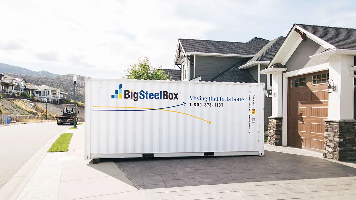 mississauga moving storage container driveway SERP BigSteelBox